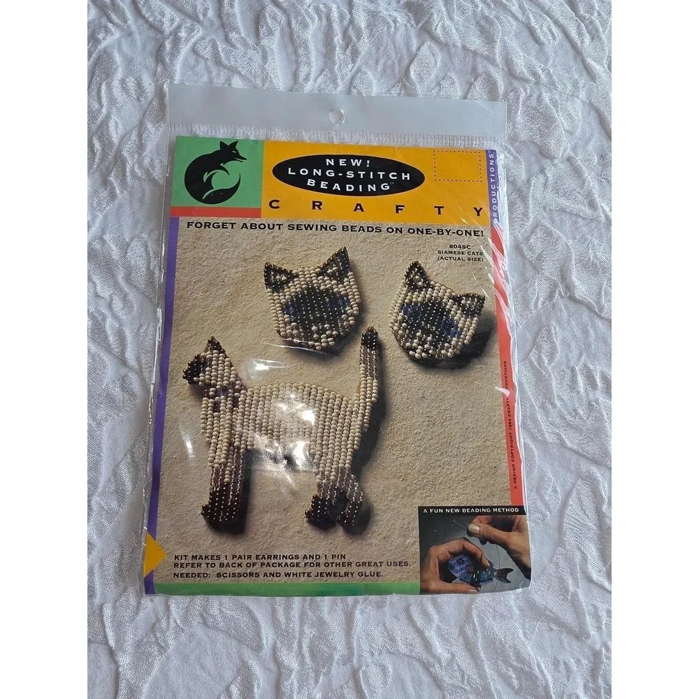 vintage Crafty Long-Stitch Beading Kit designed‎ to create Siamese cat jewelry